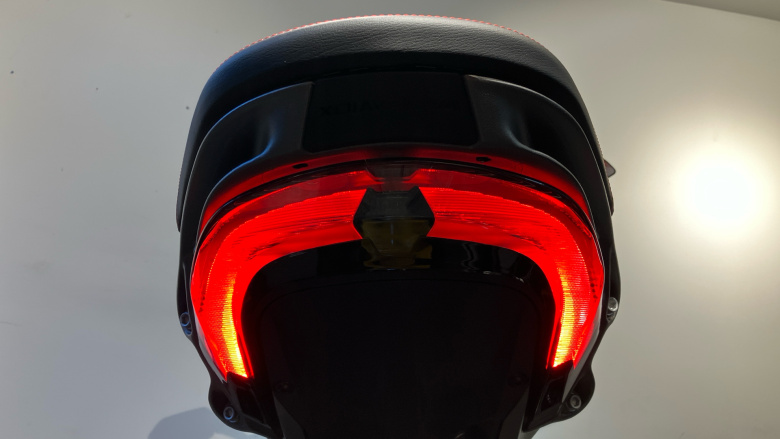 Ducati X Diavel V4 Burning Red (25MY)